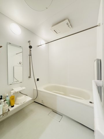 堺市堺区櫛屋町東4丁　中古戸建の浴室