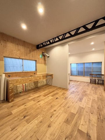 堺市堺区櫛屋町東4丁　中古戸建の洋室