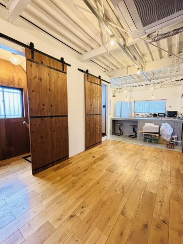 堺市堺区櫛屋町東4丁　中古戸建の居間・リビング