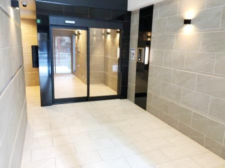 ガリシア駒込ＥＡＳＴのエントランス