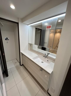 【独立洗面台】 | 麻布広尾ナショナルコート