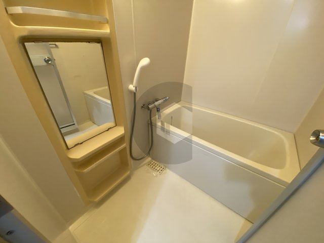 ローレルハイツ花園の浴室