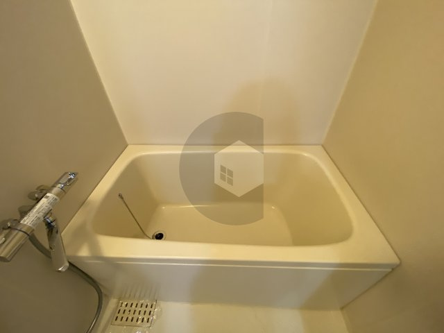 ローレルハイツ花園の浴室