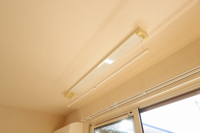 【設備】 | ソレイユ つくば | 室内物干し