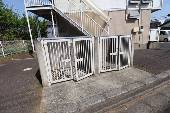 スカイハイツCのその他共用部分|ゴミストッカー
