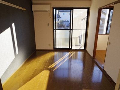 【居間・リビング】 | スカイハイツC | ※写真は101号室使用