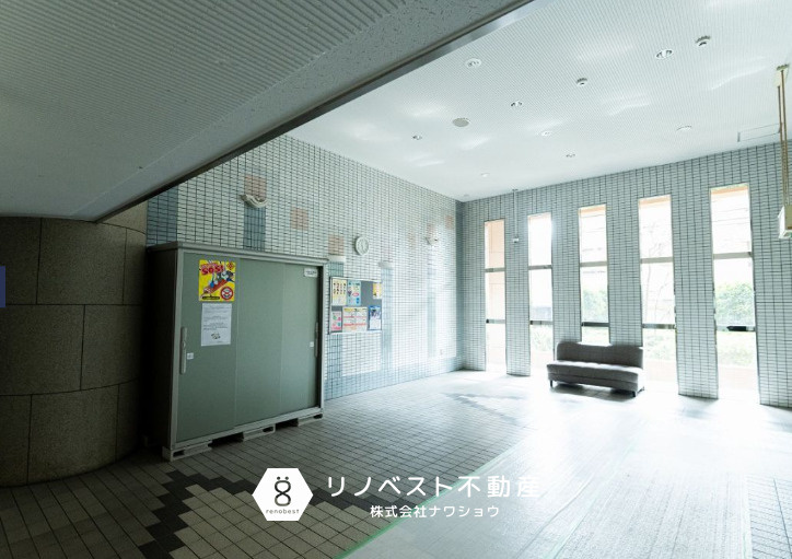 ライオンズマンション鶴橋のその他共用部分|綺麗に清掃されたエントランスです♪気持ちよく生活できそうですね！