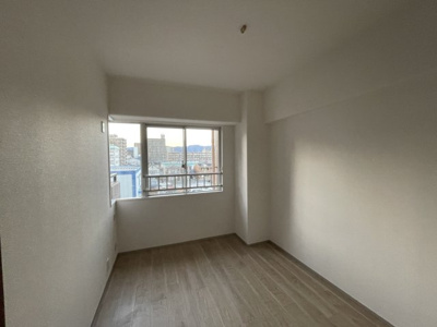 【洋室】 | ラヴェスト大津壱番館