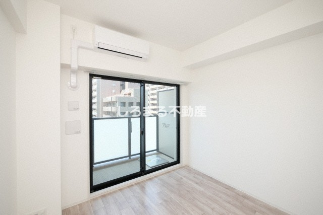 大阪難波Noahの居間・リビング