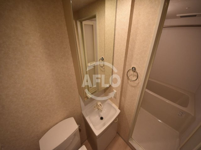 グラマシー京橋（旧エコロジー京橋レジデンス）の独立洗面台|グラマシー京橋　　洗面化粧台