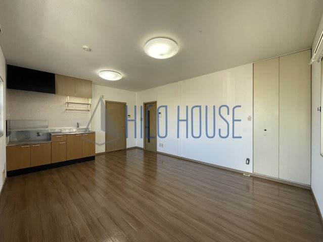 アメニティⅡ番館の居間・リビング