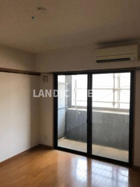 【居間・リビング】 | ピュアドーム箱崎ステーション