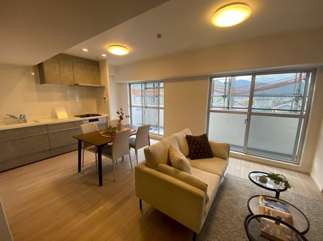 嵐山グランドシティの居間・リビング|2025年11月撮影