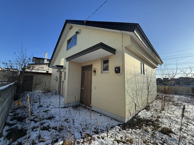【興津4丁目】海を一望！日当たり良好な角地の古家付。バス停・小学校徒歩2分の利便性！