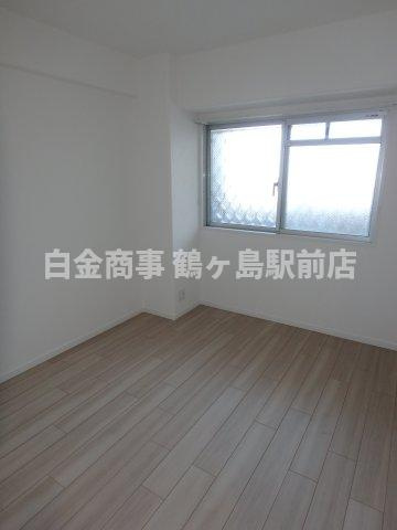 エンゼルパークサイド鶴ヶ島の洋室