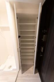 プラウドフラット文京千駄木の玄関