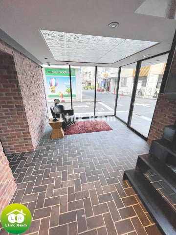 スタンズ門前仲町のエントランス