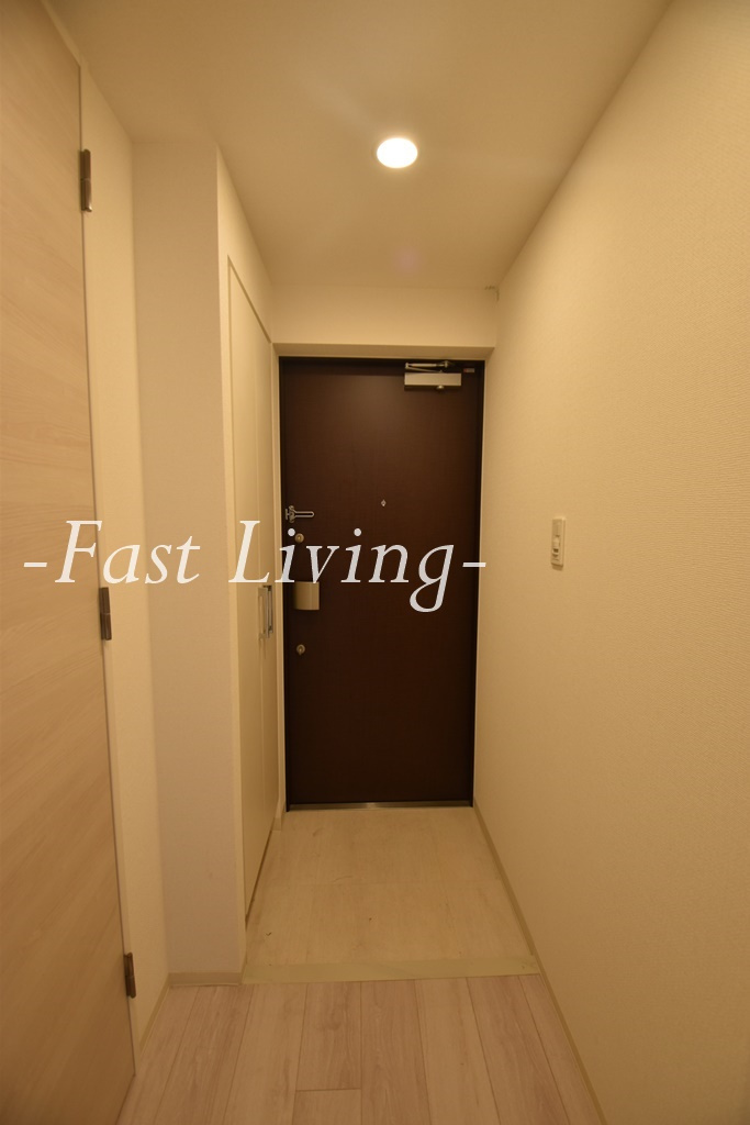 ラヴィラント御茶ノ水の玄関