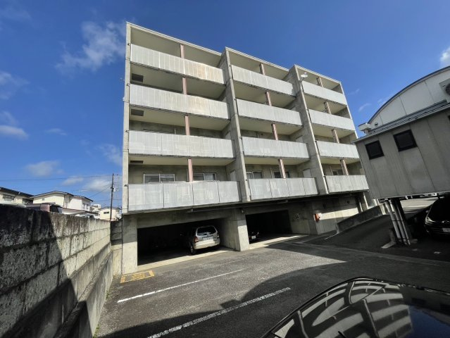 ミースグランゼストの外観