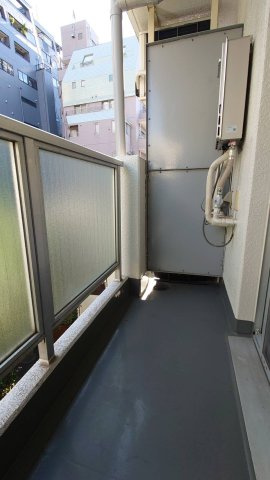 【バルコニー】