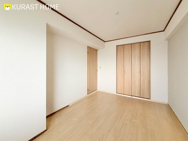 桂川ハイツ5号館　11階の洋室