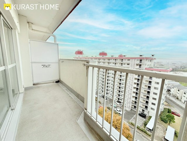 桂川ハイツ5号館　11階のバルコニー