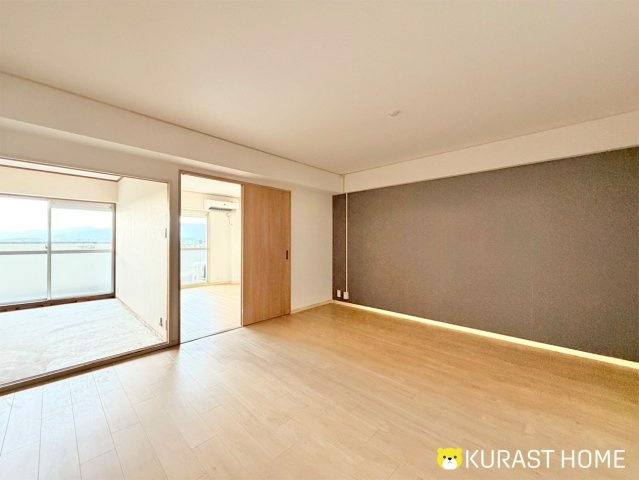 桂川ハイツ5号館　11階の居間・リビング