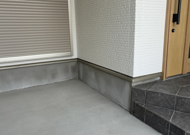 【構造・工法・仕様】 | 木造住宅とは土台、壁、柱など建築物の強度を支える構造体の材に木が使用されている構造を指します。構造体は建物の自重を支えるだけではなく風圧や水圧、積裁荷重などあらゆる衝撃に耐えるための基礎です。