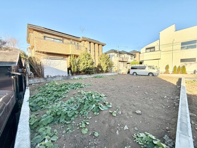 杉並区善福寺4丁目　建築条件無し売地　全2区画の外観|2025.12.12撮影

現地ご見学希望・資料請求などお気軽にお問い合わせ下さい！
03-5990-5201