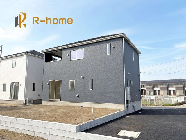常総市新石下第10　新築戸建て　2号棟の外観|建物完成いたしました！
ご予約で『平日』や『夕方』などでもご見学可能です！