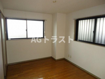 【洋室】 | ロイヤルヒルズ