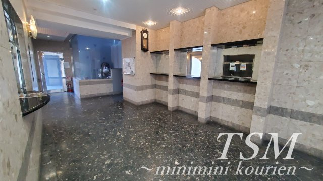 グランドヴィラ香里のエントランス|オートロック付き