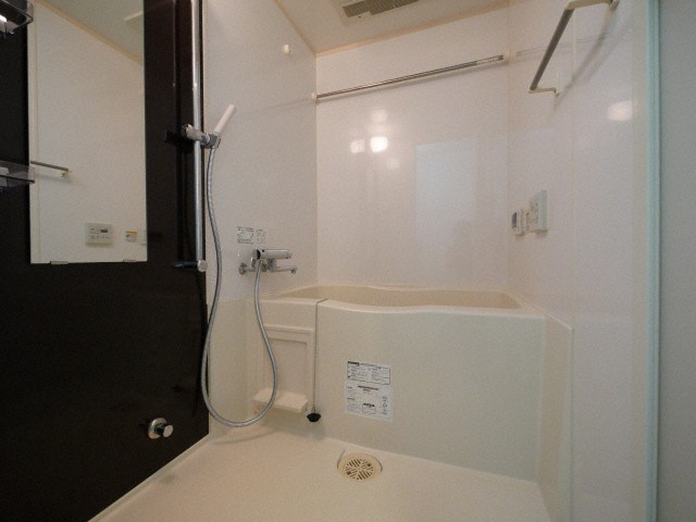 ノルデンタワー新大阪プレミアムの浴室