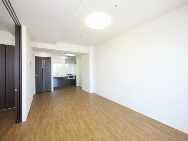 ノルデンタワー新大阪プレミアムの居間・リビング