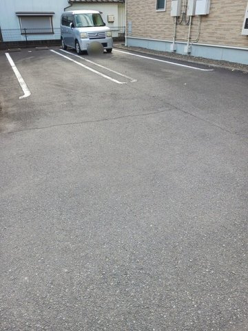 モーデ・グランツの駐車場