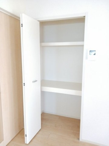 モーデ・グランツのその他