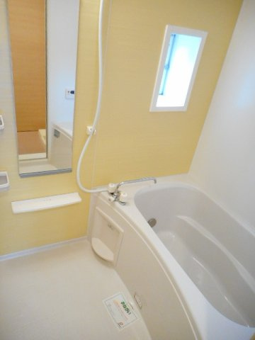 パインフォレスト　モーニングの浴室