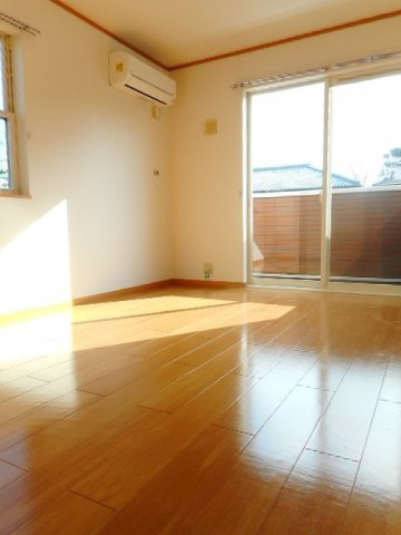 ヴィラパークサイドの居間・リビング