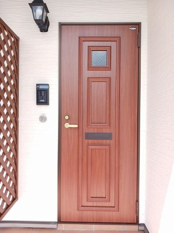 ロータス都城３の玄関