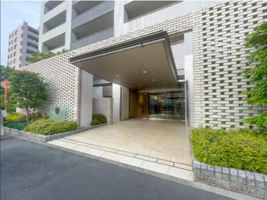 イオシス吉祥寺 303号室のエントランス