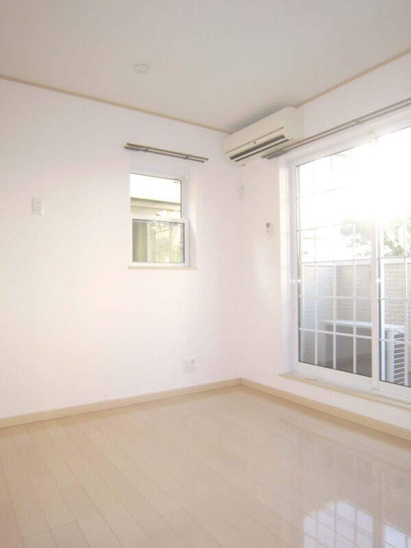 ＤＲホームズ新大塚の居間・リビング