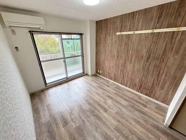 リヴェール梅尾の居間・リビング