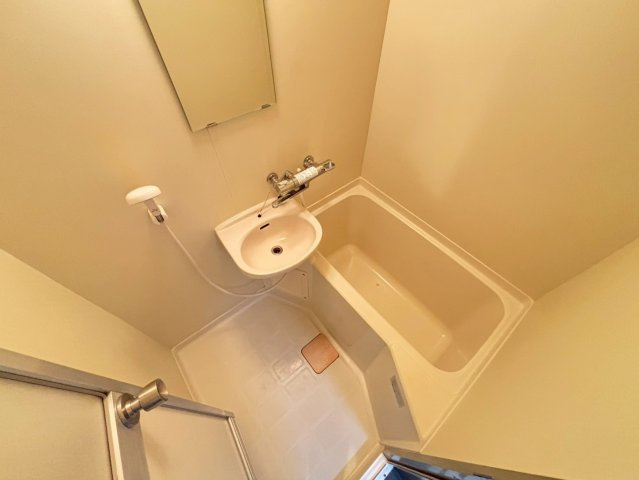 リヴェール梅尾の浴室