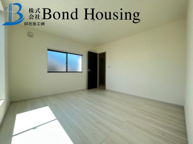 長期優良住宅・全居室6帖以上　名谷町　全3棟　2号棟の洋室