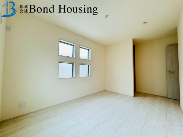 長期優良住宅・全居室6帖以上　名谷町　全3棟　2号棟の洋室