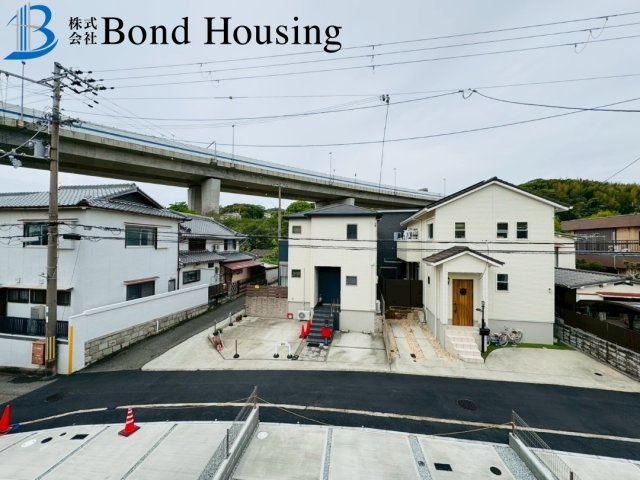 長期優良住宅・全居室6帖以上　名谷町　全3棟　2号棟の駐車場