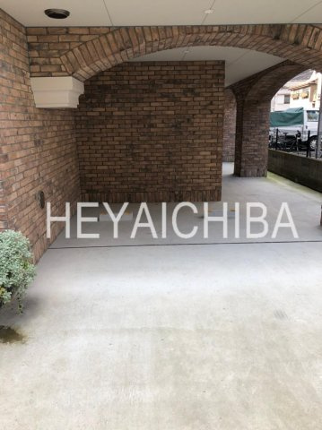 金太郎ヒルズ243松が谷の駐車場