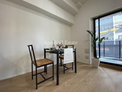 【居間・リビング】 | BRAVE新町 | 白を基調とした15.25帖の広々リビングです♪エアコン付き！