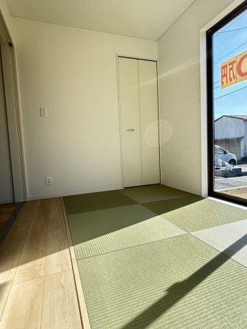 今治市北鳥生　３号棟の和室