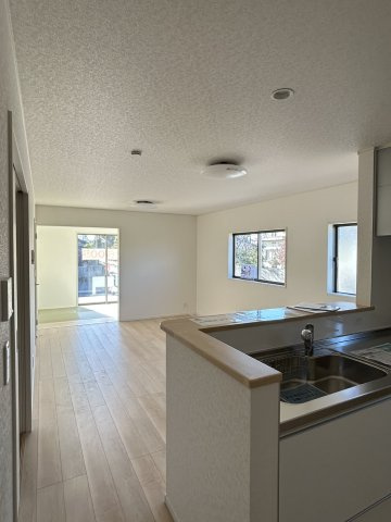 今治市北鳥生　３号棟のキッチン